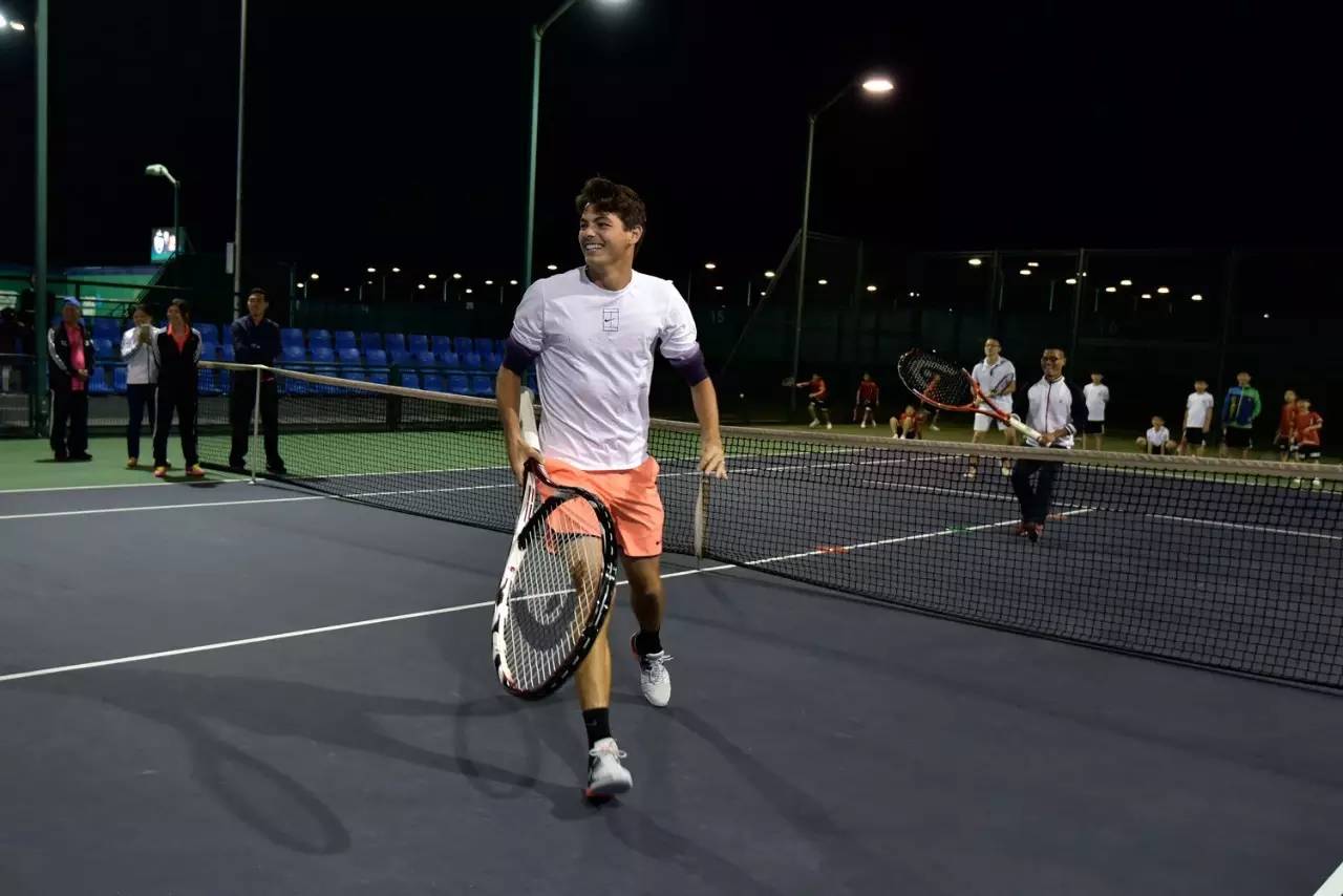 法尔克：拜仁和诺伊尔预计将于明年春天谈续约