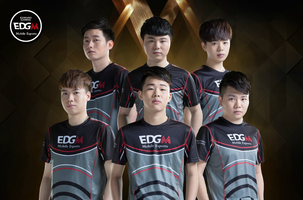 并且兼备攻 并且兼备攻