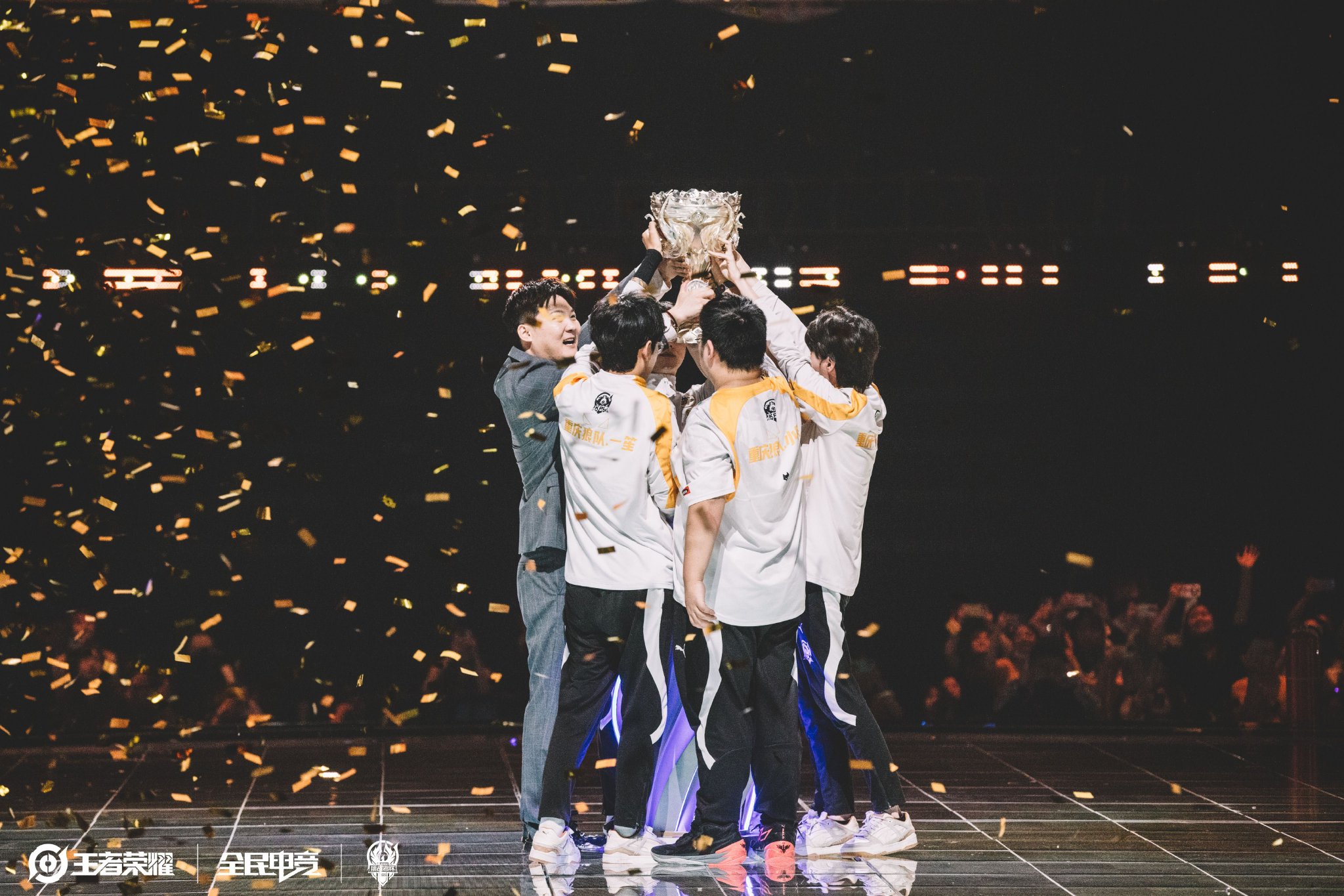 具讨论度的 具讨论度的