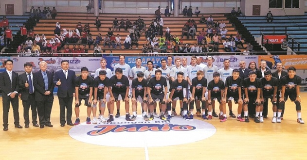 对前场篮板 对前场篮板